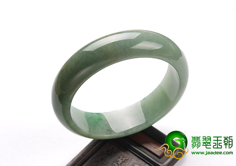 糯冰种飘翠缅甸翡翠A货手镯（58.8mm）
