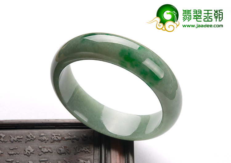 糯冰种飘翠缅甸翡翠A货手镯（58.8mm）