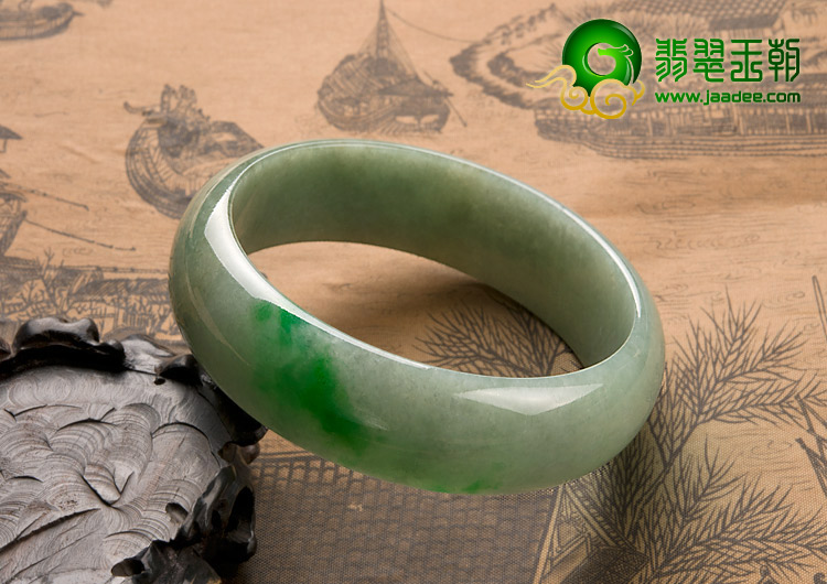 糯冰种飘翠缅甸翡翠A货手镯（61.5mm）