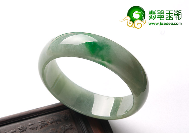 糯冰种飘翠缅甸翡翠A货手镯（61.5mm）