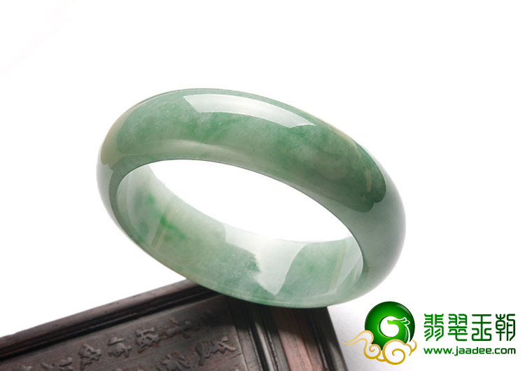 糯冰种飘翠缅甸翡翠A货手镯（57.1mm）