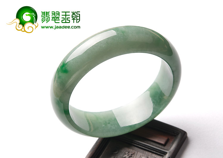 糯冰种飘翠缅甸翡翠A货手镯（57.1mm）