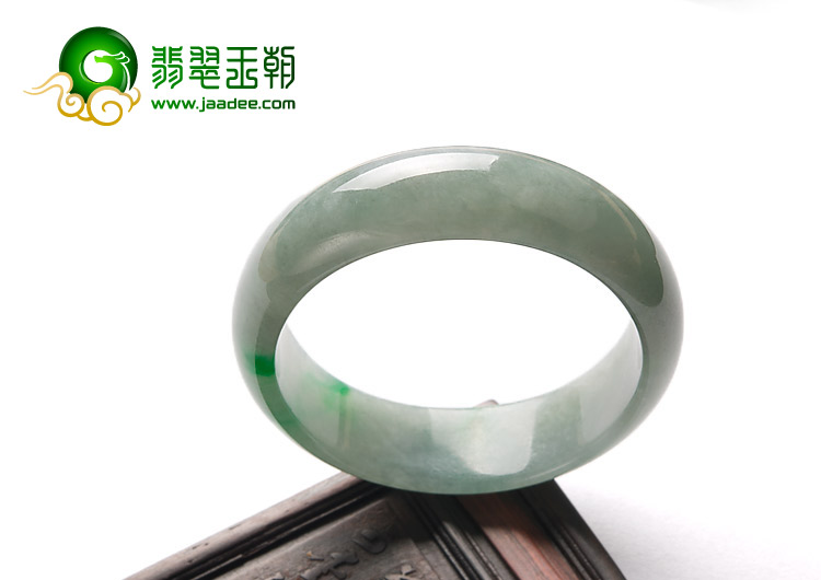 糯冰种飘翠缅甸翡翠A货贵妃镯（57.5-50mm）