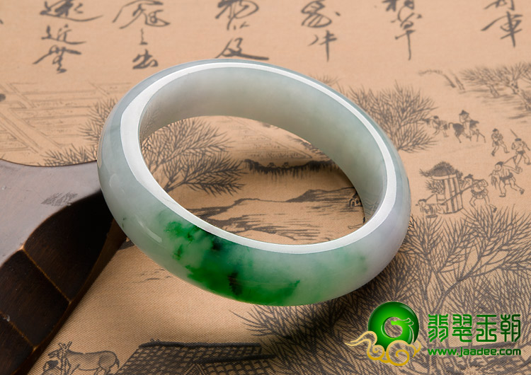 冰种春带彩缅甸翡翠A货手镯（61.6mm）