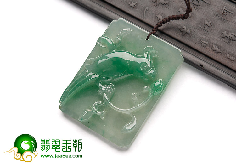 冰种翠色缅甸翡翠A货英明神武挂件