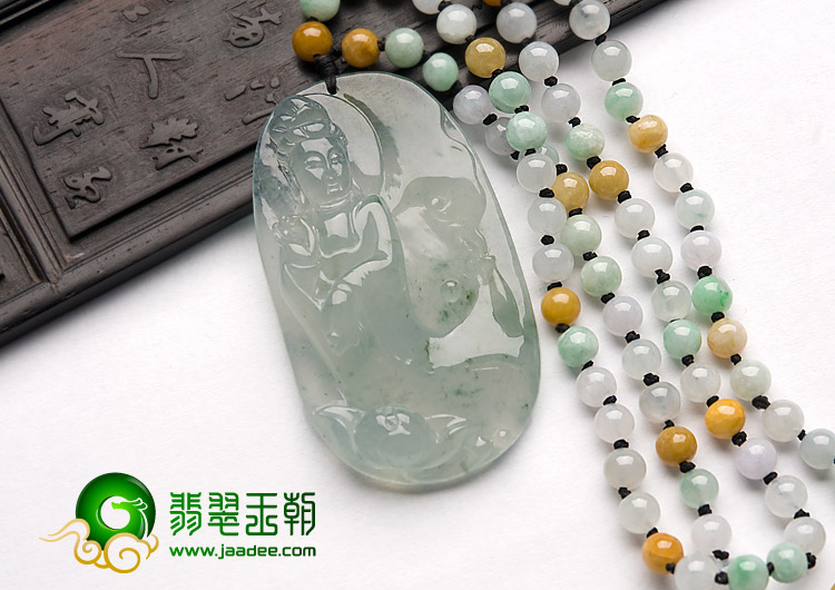 冰种飘花缅甸翡翠A货观音挂件