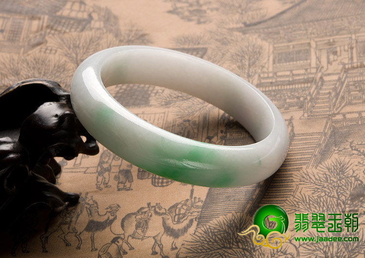 糯冰种飘翠缅甸翡翠A货手镯（53mm）