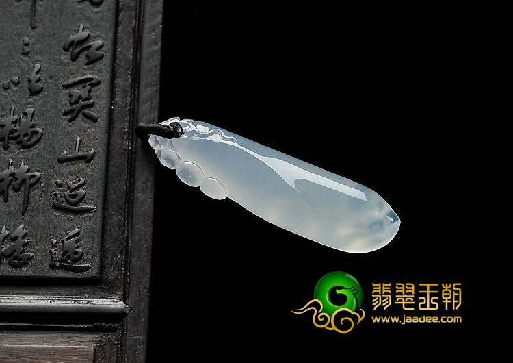 冰种淡晴水缅甸翡翠A货玉兰花挂件
