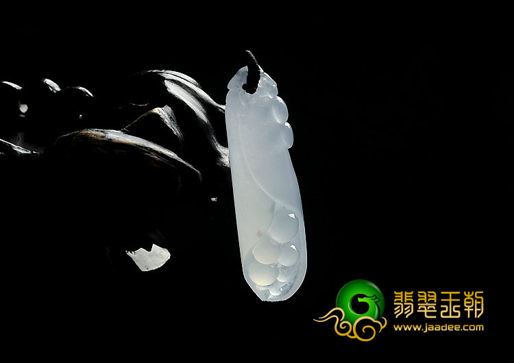 冰种淡晴水缅甸翡翠A货玉兰花挂件