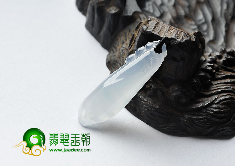 冰种淡晴水缅甸翡翠A货玉兰花挂件