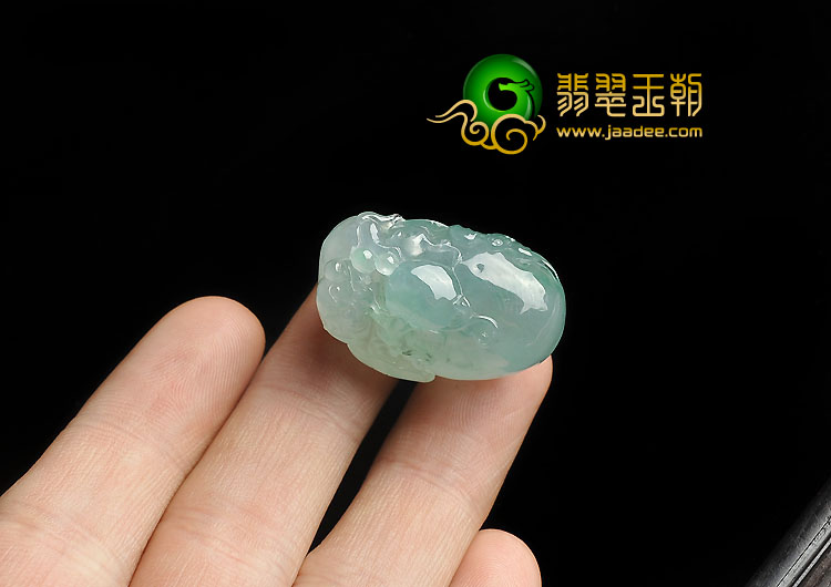 冰种晴水略飘花缅甸翡翠A货寿桃挂件