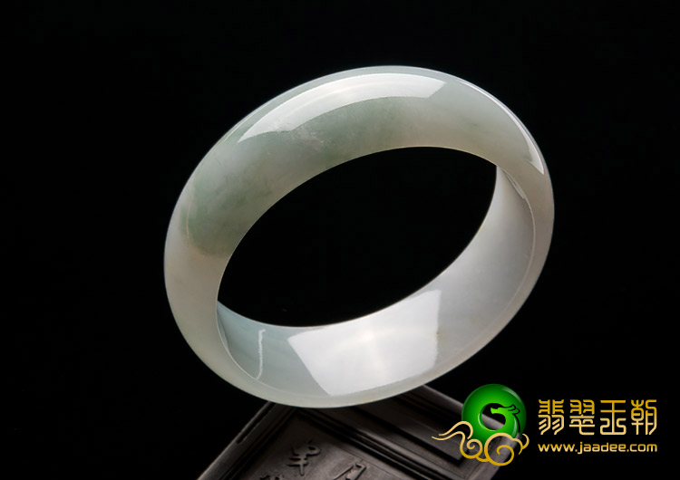 糯冰种飘花缅甸翡翠A货手镯（58mm）