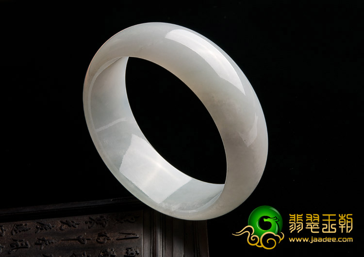 糯冰种晴水缅甸翡翠A货手镯（58.2mm）