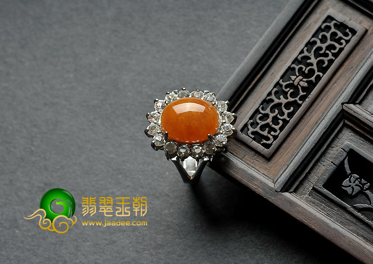 糯冰种红黄翡缅甸翡翠A货戒面