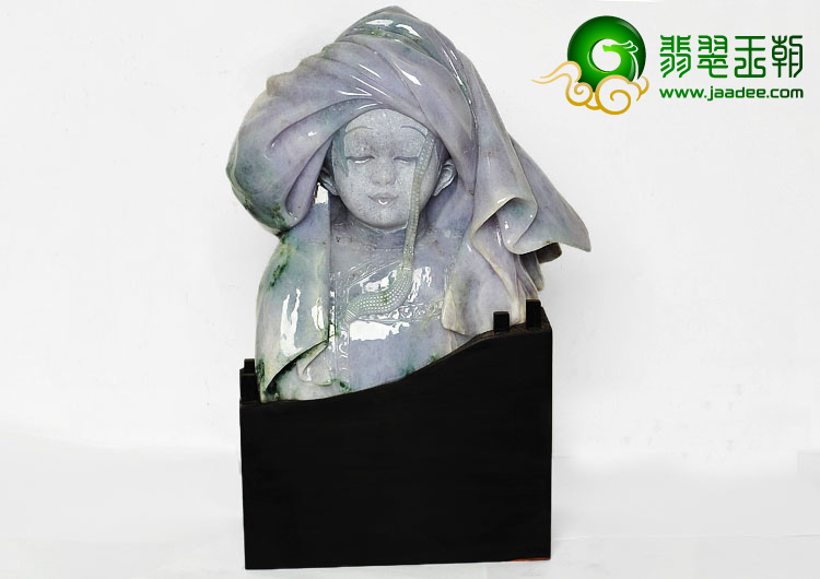 （董春玉大师作品）糯冰种紫罗兰飘花缅甸翡翠A货布依族女孩摆件
