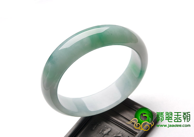 糯冰种飘翠缅甸翡翠A货手镯（56.4mm）