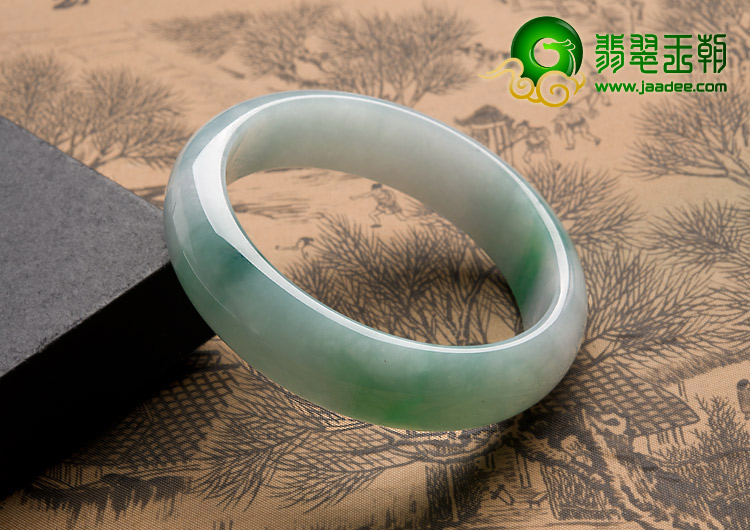 糯冰种飘翠缅甸翡翠A货手镯（56.4mm）