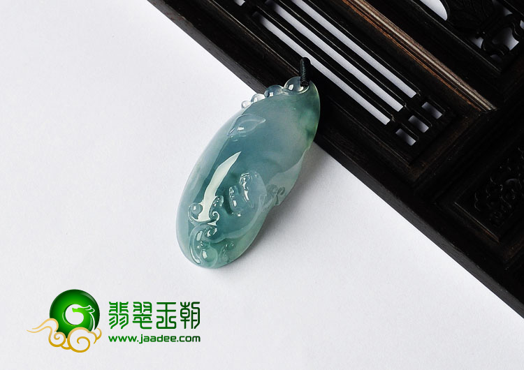 冰种飘花缅甸翡翠A货貔貅挂件