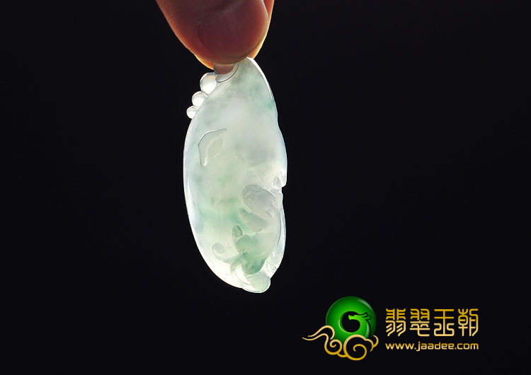 冰种飘花缅甸翡翠A货貔貅挂件