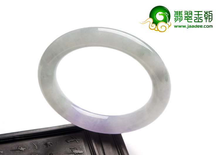 糯冰种春色缅甸翡翠A货圆条手镯（53.6mm）