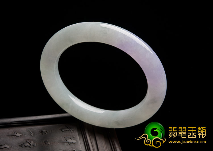 糯冰种春色缅甸翡翠A货圆条手镯（53.6mm）