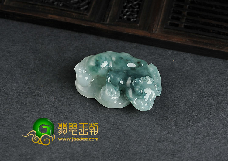 冰种飘花缅甸翡翠A货貔貅挂件