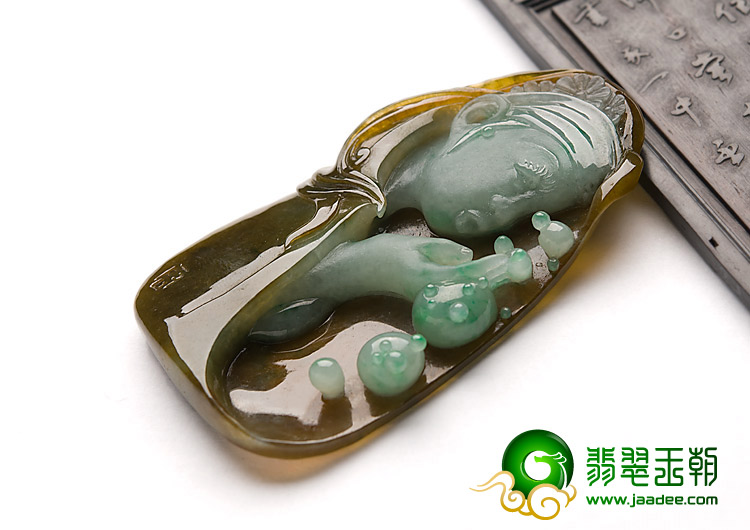 冰种三彩缅甸翡翠A货幻想挂件