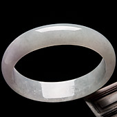 糯冰种淡晴水缅甸翡翠A货贵妃镯（57.5-50.8mm）