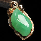 糯冰种苹果绿满绿缅甸翡翠A货镶玫瑰金胸坠（真钻）