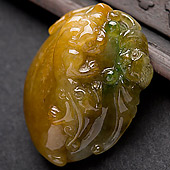 糯冰种黄加绿缅甸翡翠A货如意寿挂件