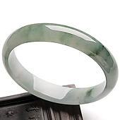 冰种飘花缅甸翡翠A货贵妃镯（58.5-51.4mm）