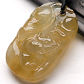 冰种黄翡缅甸翡翠A货虎虎生威挂件