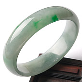 糯冰种飘翠缅甸翡翠A货贵妃镯（57.5-50mm）