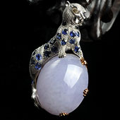 糯冰种紫罗兰缅甸翡翠A货镶白金蓝宝石翡翠猎豹胸坠（真钻）
