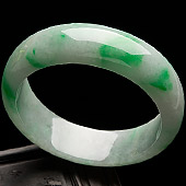 糯冰种飘翠缅甸翡翠A货手镯（60.3mm）
