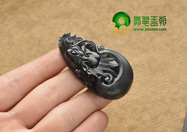 冰（乌鸡）种黑色缅甸翡翠A货龙头挂件