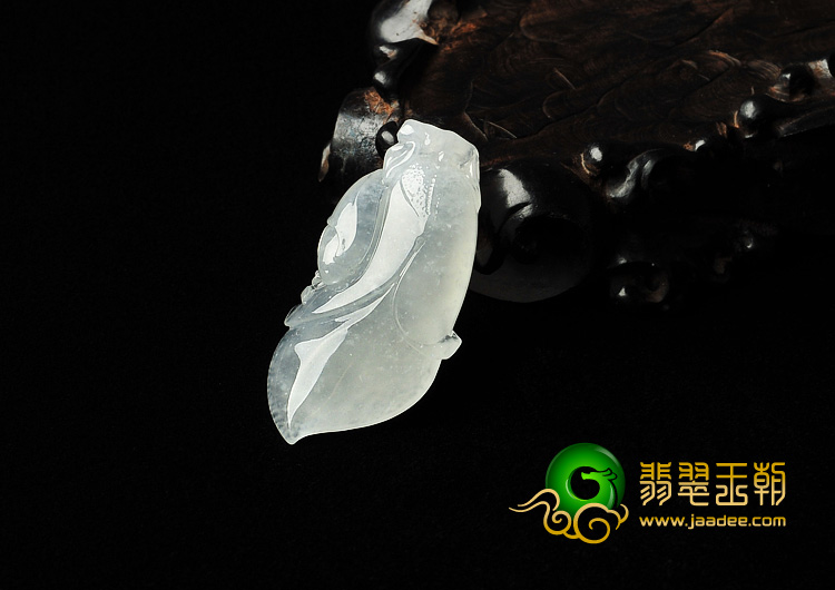 冰种缅甸翡翠A货玉兰花挂件