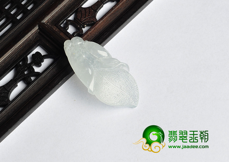 冰种缅甸翡翠A货玉兰花挂件
