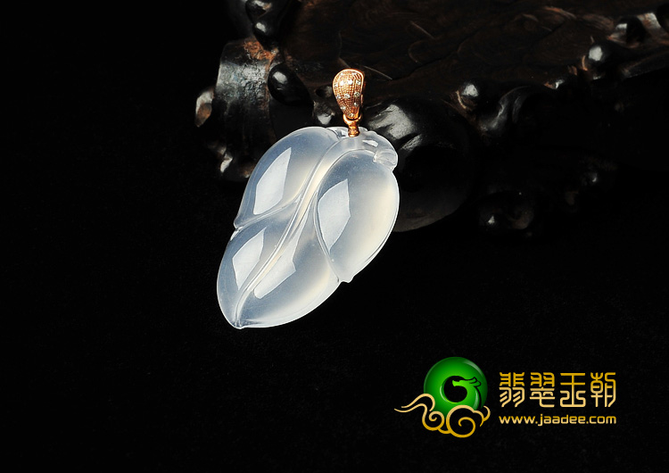 冰玻种缅甸翡翠A货叶子挂件