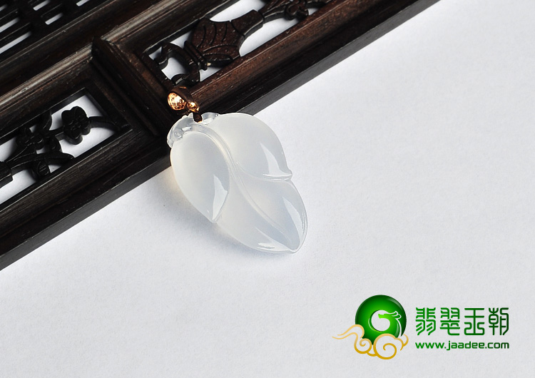 冰玻种缅甸翡翠A货叶子挂件