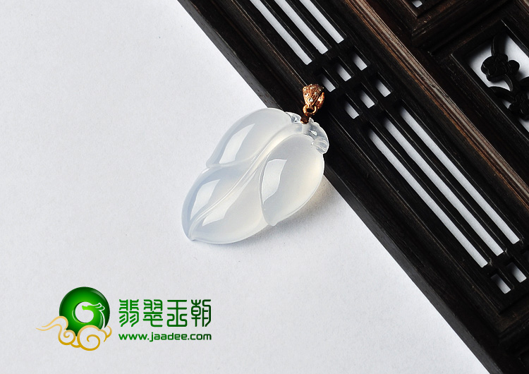 冰玻种缅甸翡翠A货叶子挂件