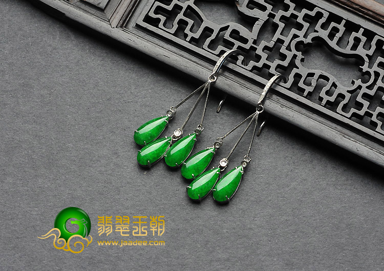 玻璃种阳绿满绿缅甸翡翠A货镶白金耳坠（真钻）