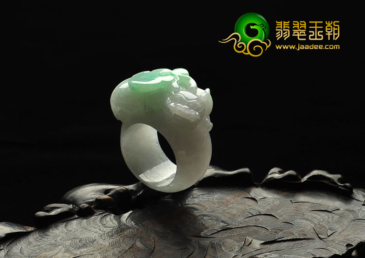糯冰种飘翠缅甸翡翠A货貔貅指环