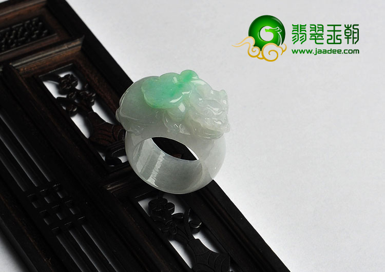 糯冰种飘翠缅甸翡翠A货貔貅指环