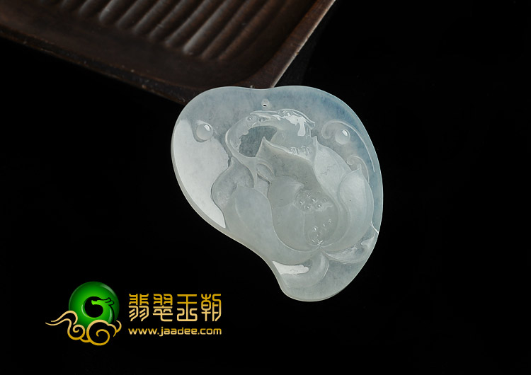 冰种缅甸翡翠A货一品清莲挂件