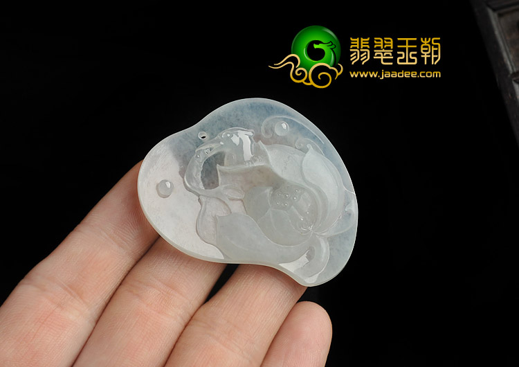 冰种缅甸翡翠A货一品清莲挂件