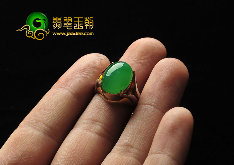 冰种阳绿缅甸翡翠A货戒面