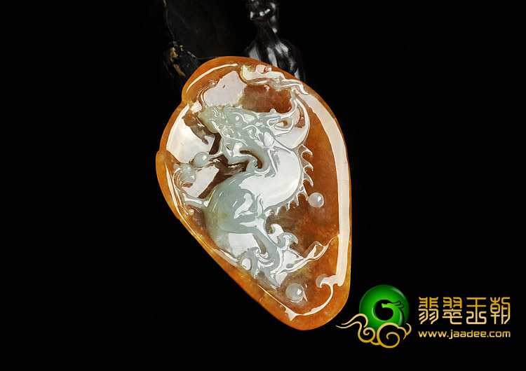 冰种黄翡缅甸翡翠A货仿古龙牌挂件