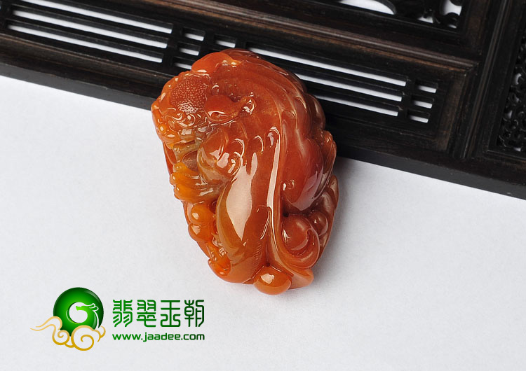 糯冰种红翡缅甸翡翠A货貔貅挂件