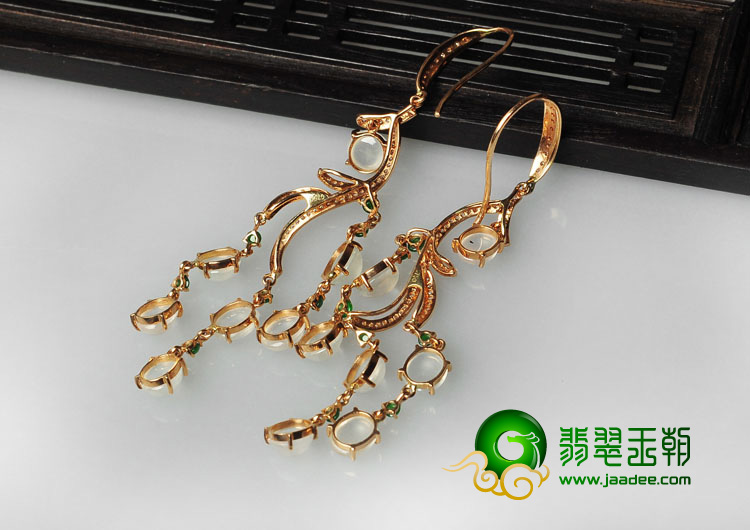 冰玻种无色（阳绿）缅甸翡翠A货镶玫瑰金耳坠（真钻）